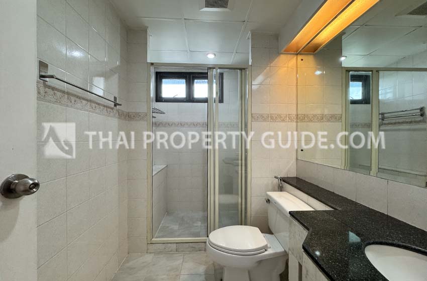 Apartment in Phaholyothin 